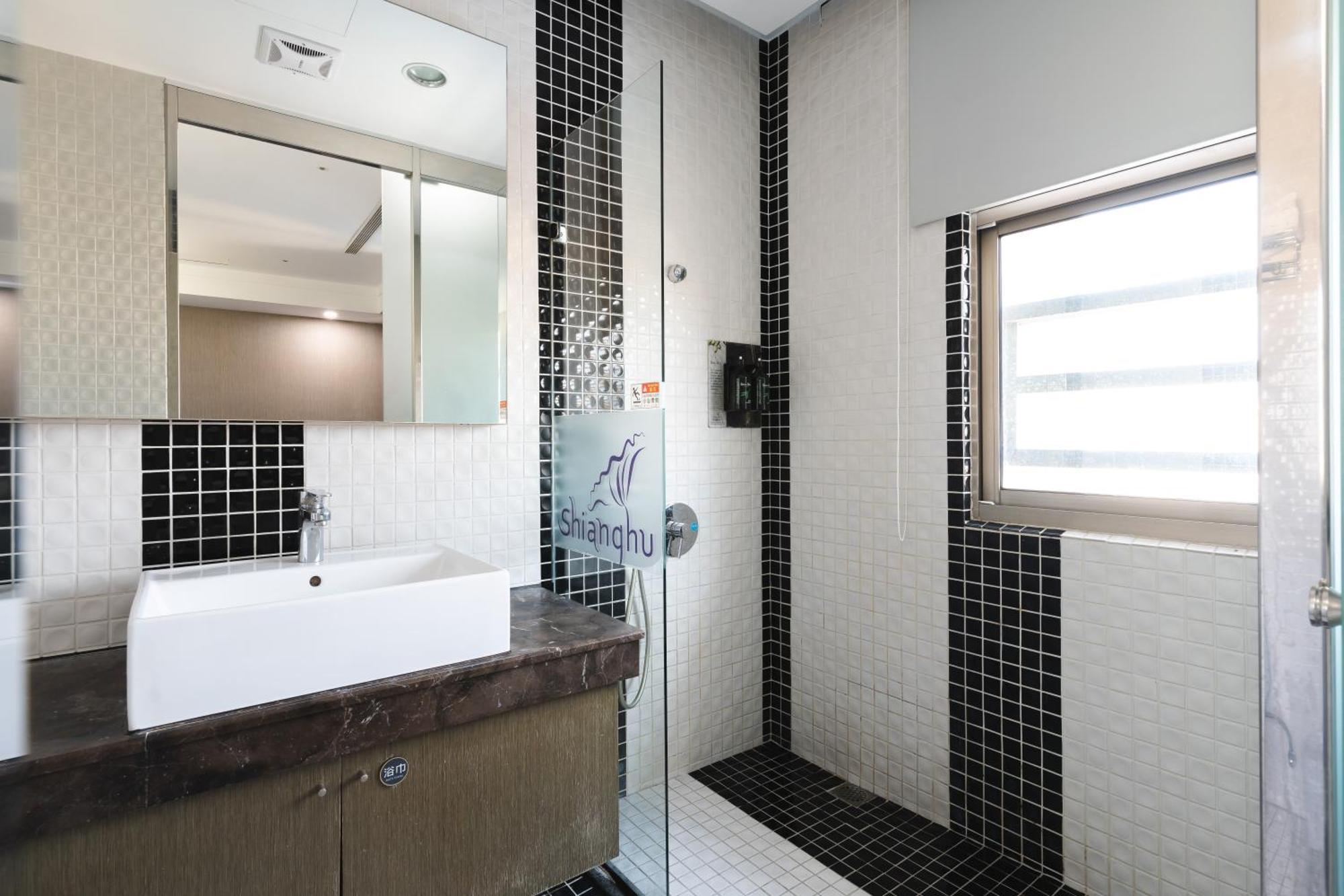 Shianghu Boutique Hotel Чиай Сити Екстериор снимка